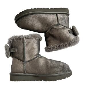 UGG Australia Arielle Sparkle Sherling Bow Boots Size 7 Charcoal Gray Metallic